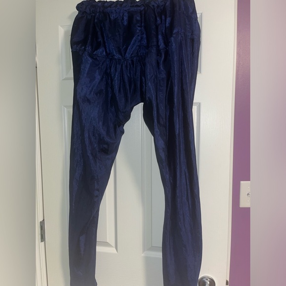 Stunning Punjabi style dress with pants and dupatta - Picture 7 of 7